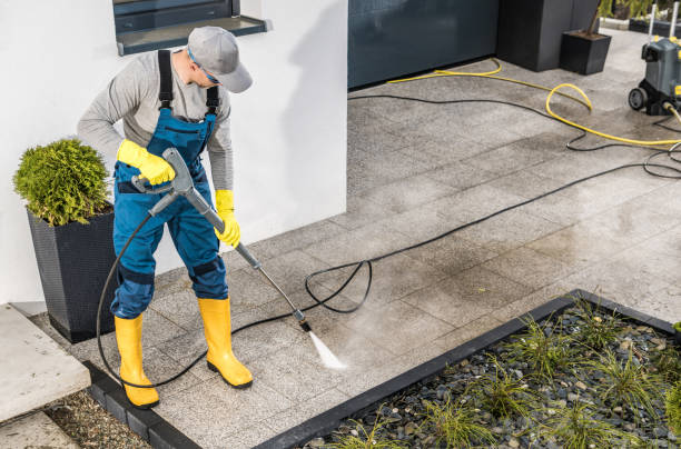 Best Residential Pressure Washing Services  in East Farmingdale, NY